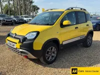 Used Fiat Panda Cross Cross 90 HP (66 kW) 2018 Yellow Hatchback