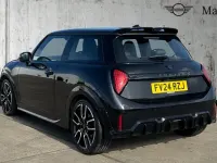 Używany Mini Cooper S Hatch 201 KM (147 kW) 2024 Czarny Hatchback
