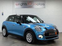 Begagnad Mini Cooper Hatch 2015 Blå Halvkombi