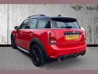 Used Mini Cooper S Countryman Sport 192 HP (141 kW) 2019 Chili red SUV