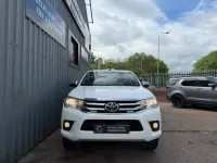 Used Toyota HiLux 150 HP (110 kW) 2018 White Pickup