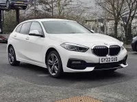 Usado BMW 118 Sport Line 134 HP (98 kW) 2022 Branco Citadino