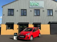 Used Hyundai i10 67 HP (49 kW) 2018 Red Hatchback