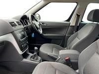 Used Skoda Yeti SE 110 HP (80 kW) 2014 White SUV