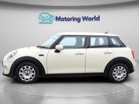 Used Mini ONE Classic 102 HP (75 kW) 2021 White Hatchback
