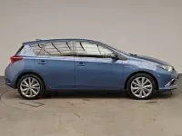 Used Toyota Auris Hybrid 136 HP (100 kW) 2018 Blue Hatchback