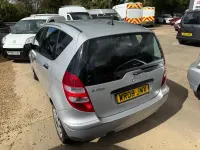 Begagnad Mercedes A150 Classic 95 HK (69 kW) 2008 Silver Halvkombi