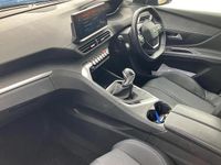 Used Peugeot 3008 Allure Premium 131 HP (96 kW) 2022 Blue SUV