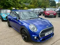 Used Mini ONE Hatch 100 HP (73 kW) 2018 Blue Hatchback