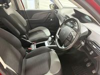 Used Citroën C4 Picasso VTR Sport 100 HP (73 kW) 2016 Red MPV