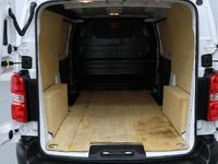 Used Citroën Dispatch 100 HP (73 kW) 2022 White MPV