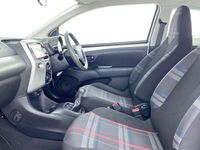 Used Peugeot 108 Active 68 HP (50 kW) 2015 White Hatchback