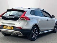 Used Volvo V40 Pro 150 HP (110 kW) 2019 Hatchback