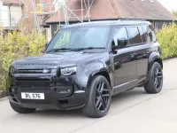 Used Land Rover Defender S 250 HP (183 kW) 2024 Black SUV