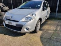 Used Renault Clio II Extreme 2010 Silver Hatchback