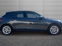 Usado Audi A1 Sport 110 HP (80 kW) 2024 Cinzento SUV