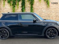 Used Mini Cooper Hatch 134 HP (98 kW) 2022 Black Hatchback