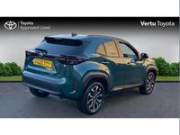 Used Toyota Yaris Cross Design 113 HP (83 kW) 2025 Green SUV