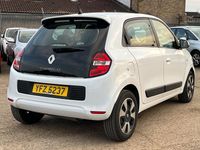 Used Renault Twingo Play 70 HP (51 kW) 2015 White Hatchback