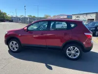 Used Nissan Qashqai Acenta 104 HP (76 kW) 2010 Red SUV