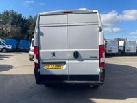 Used Peugeot Boxer 140 HP (102 kW) 2022 White Van