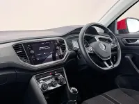 Used VW T-Roc SE 116 HP (85 kW) 2020 Red SUV