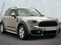 Usado Mini Cooper Countryman 136 HP (100 kW) 2017 Prateado SUV