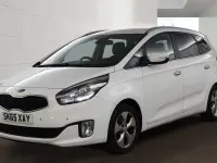 Used Kia Carens 2015 White MPV