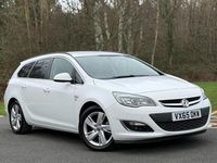 Used Vauxhall Astra SRi 136 HP (100 kW) 2016 White Estate