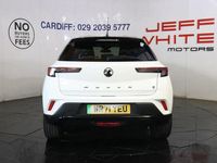 Used Vauxhall Mokka SRi 100 kW (136 HP) 2021 White SUV