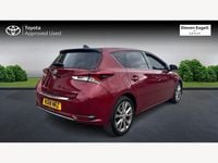 Used Toyota Auris Hybrid 136 HP (100 kW) 2018 Red Hatchback
