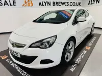 Second-hand Vauxhall Astra GTC SRi 140 CP (102 kW) 2016 Alb Coupe
