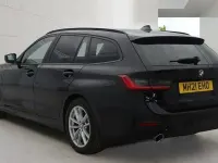 Begagnad BMW 330e Comfort Edition 2021 Svart Kombi