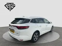 Used Renault Megane E-Tech Iconic 2022 Glacier white Estate