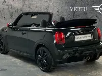 Used Mini John Cooper Works 228 HP (167 kW) 2024 Green Hatchback