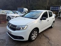 Used Dacia Sandero Essentiel 75 HP (55 kW) 2018 White Hatchback