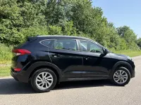 Used Hyundai Tucson SE 2018 Black SUV