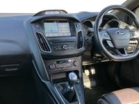 Used Ford Focus Style 185 HP (136 kW) 2017 Silver Hatchback