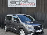 Begagnad Vauxhall Combo S 100 HK (73 kW) 2018 Grå Minibuss