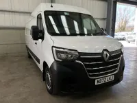 Begagnad Renault Master Business 135 HK (99 kW) 2022 Vit Minibuss