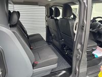 Begagnad Renault Trafic 2017 Grå Minibuss