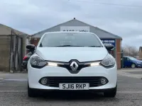 Used Renault Clio IV Dynamique 90 HP (66 kW) 2016 White Hatchback