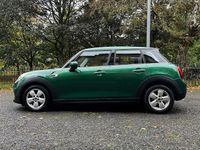 Used Mini ONE Classic 102 HP (75 kW) 2020 Green Hatchback