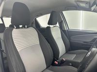 Used Toyota Yaris 72 HP (52 kW) 2019 White Hatchback