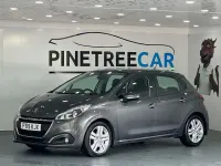 Käytetty Peugeot 208 Active 100 HP (73 kW) 2019 Harmaa Viistoperä