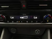 Used Nissan Qashqai Acenta Premium 140 HP (102 kW) 2023 Red SUV