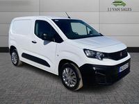 Used Peugeot Partner 131 HP (96 kW) 2020 White MPV