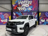 Used Toyota HiLux 201 HP (147 kW) 2022 White Pickup