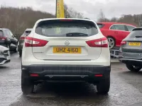 Used Nissan Qashqai Acenta 115 HP (84 kW) 2016 White SUV
