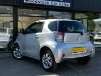 Used Toyota iQ 68 HP (50 kW) 2010 Silver Hatchback